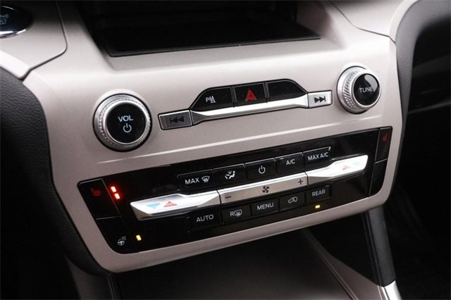 Certified 2023 Ford Explorer XLT w/ Equipment Group 202A image 20