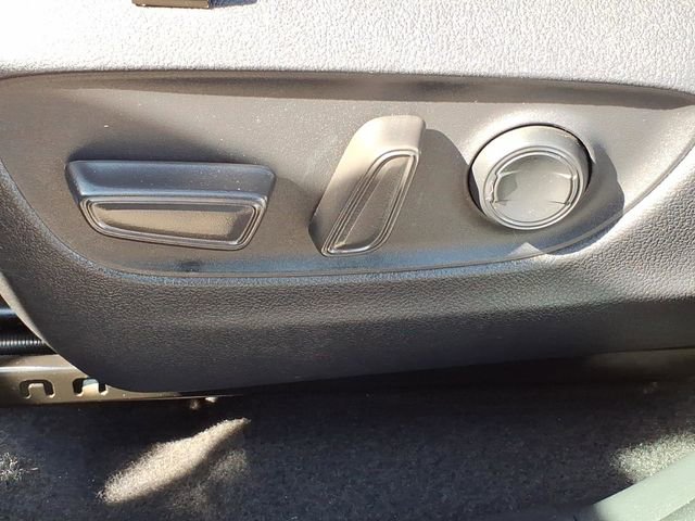 Used 2021 Toyota RAV4 XLE w/ Convenience Package AWD/4WD image 12