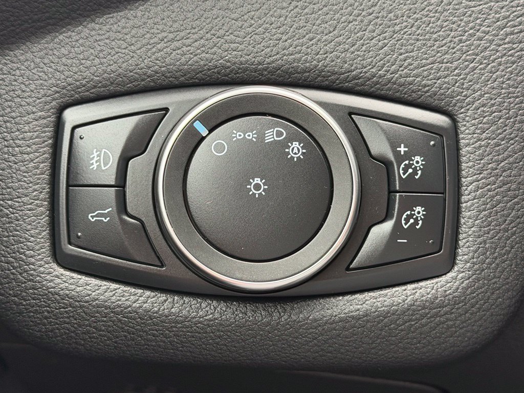 Certified 2019 Ford Escape SE FWD image 35