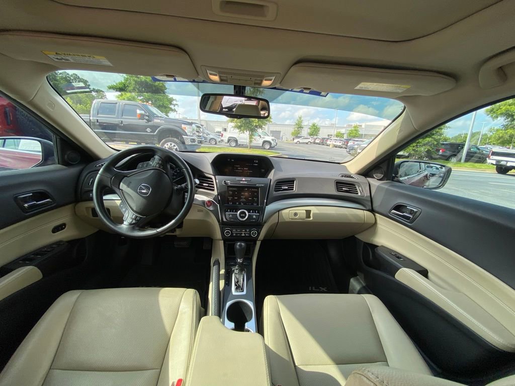 Used 2017 Acura ILX FWD image 26