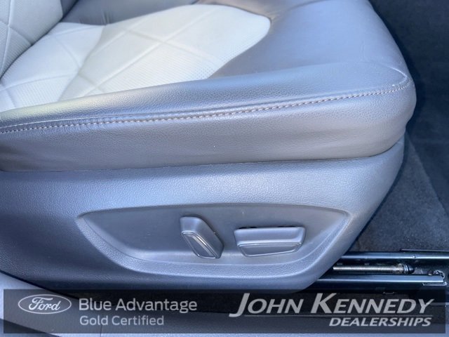 Used 2018 Toyota Camry XLE image 33