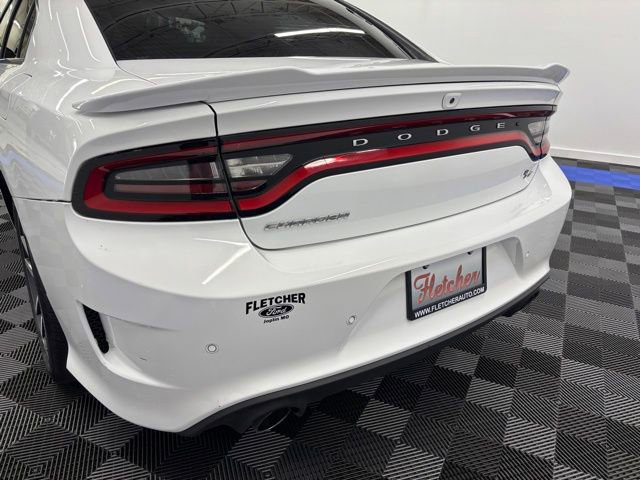 Used 2022 Dodge Charger R/T w/ Plus Group RWD image 8