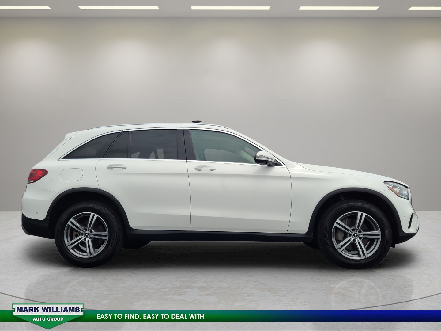 Used 2021 Mercedes-Benz GLC 300 4MATIC image 2