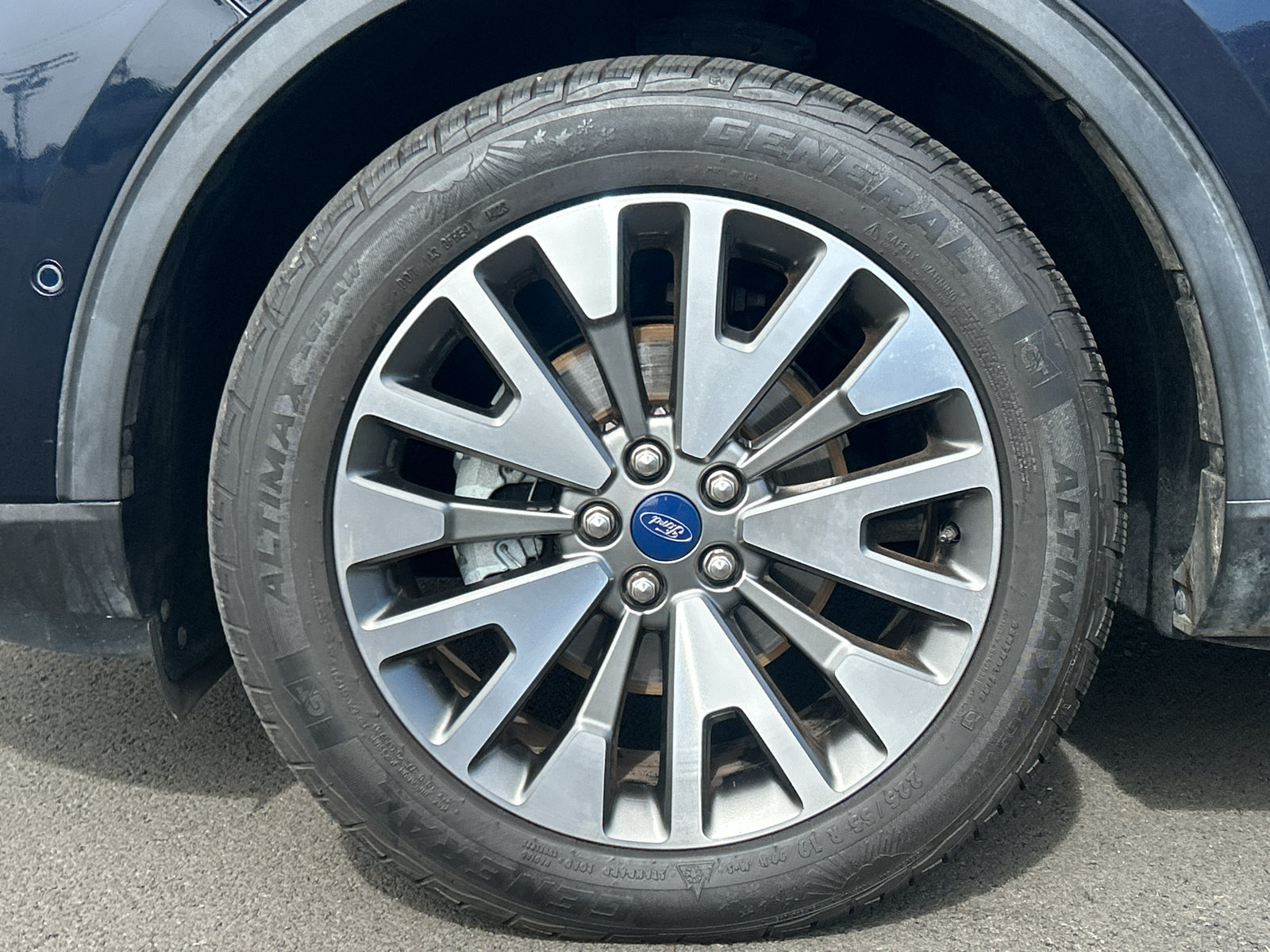 Certified 2021 Ford Escape Titanium AWD/4WD image 13