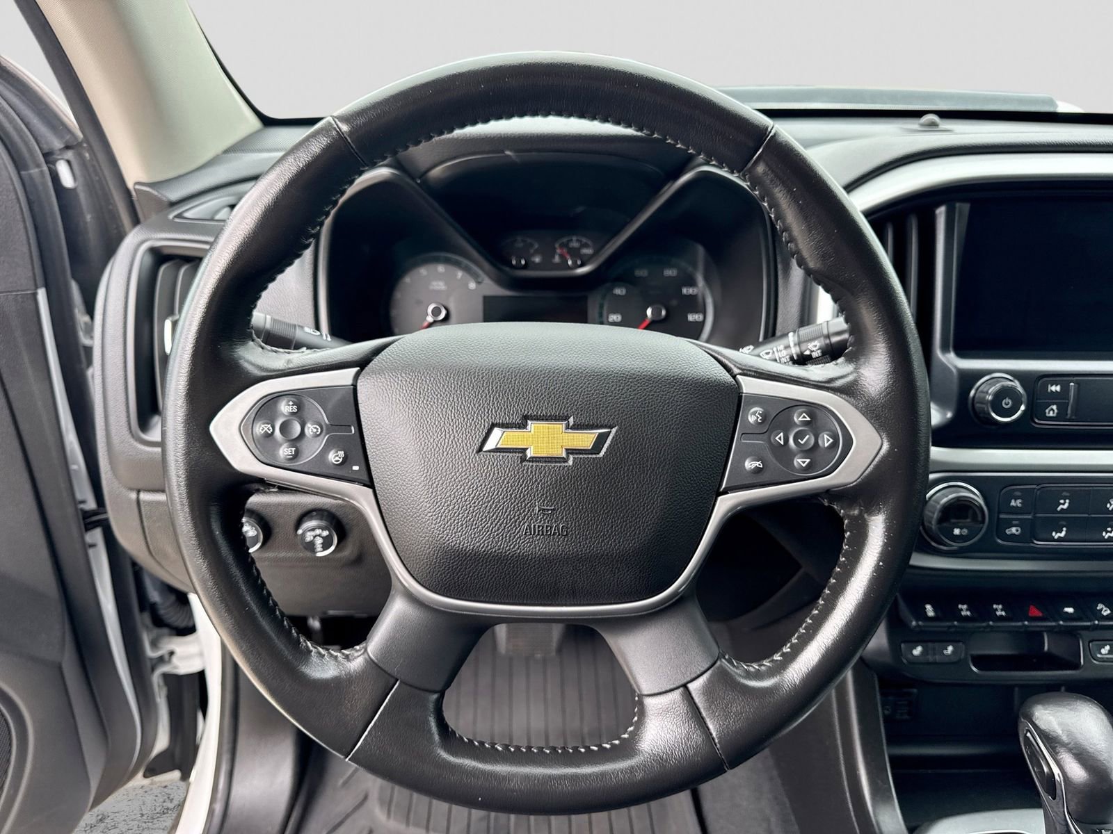 Used 2022 Chevrolet Colorado ZR2 w/ ZR2 Dusk Special Edition AWD/4WD image 27