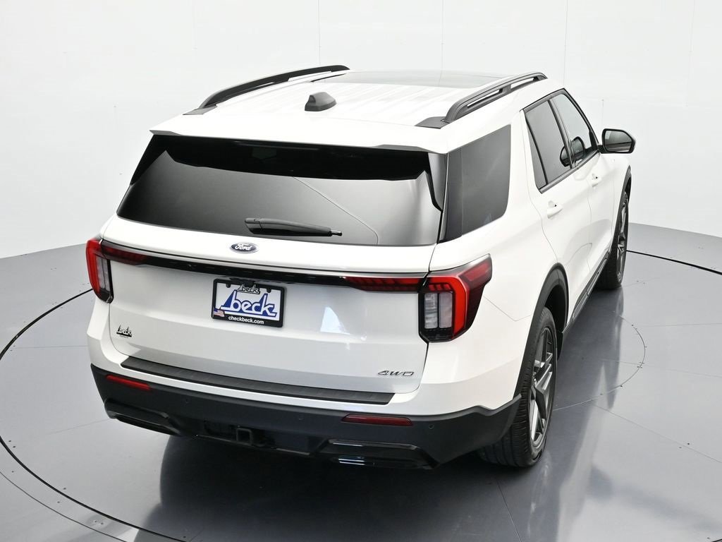 Certified 2025 Ford Explorer ST-Line w/ Premium Package image 15