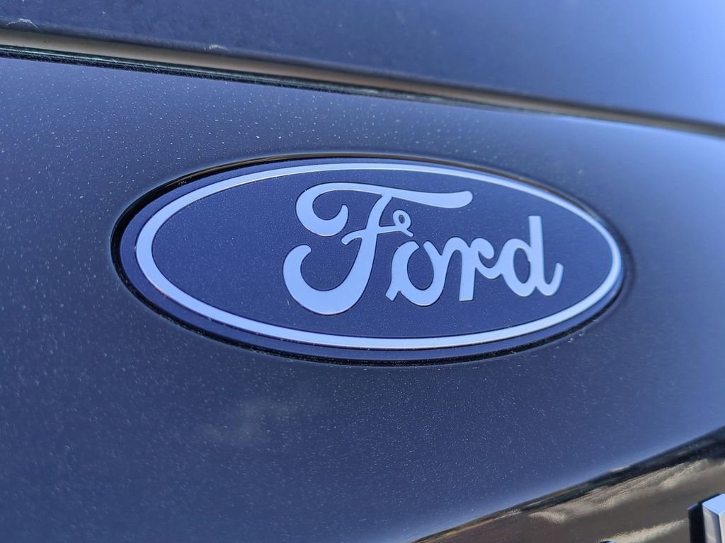 Certified 2025 Ford Expedition Active AWD/4WD image 11