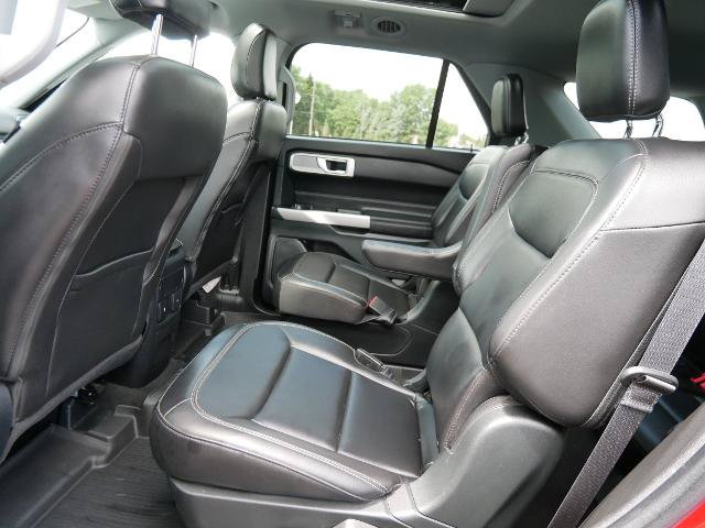 Certified 2023 Ford Explorer XLT w/ Equipment Group 202A AWD/4WD image 11