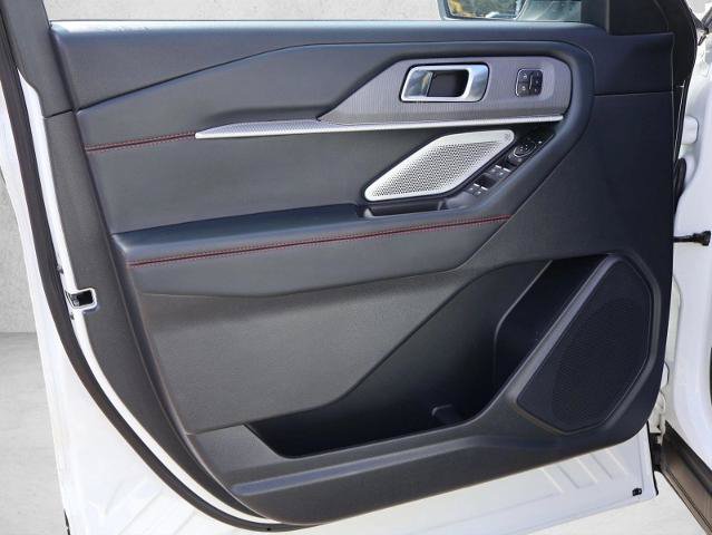 Certified 2025 Ford Explorer ST AWD/4WD image 11
