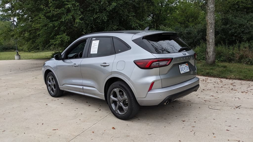 Certified 2024 Ford Escape ST-Line w/ Tech Pack #1 AWD/4WD image 5