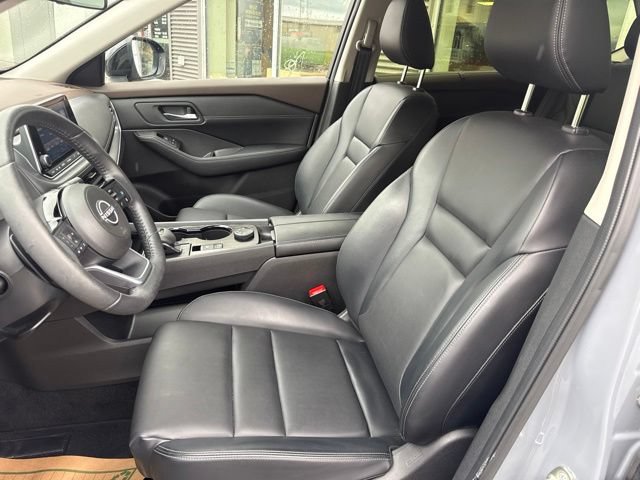 Used 2023 Nissan Rogue SV w/ SV Premium B Package AWD/4WD image 15