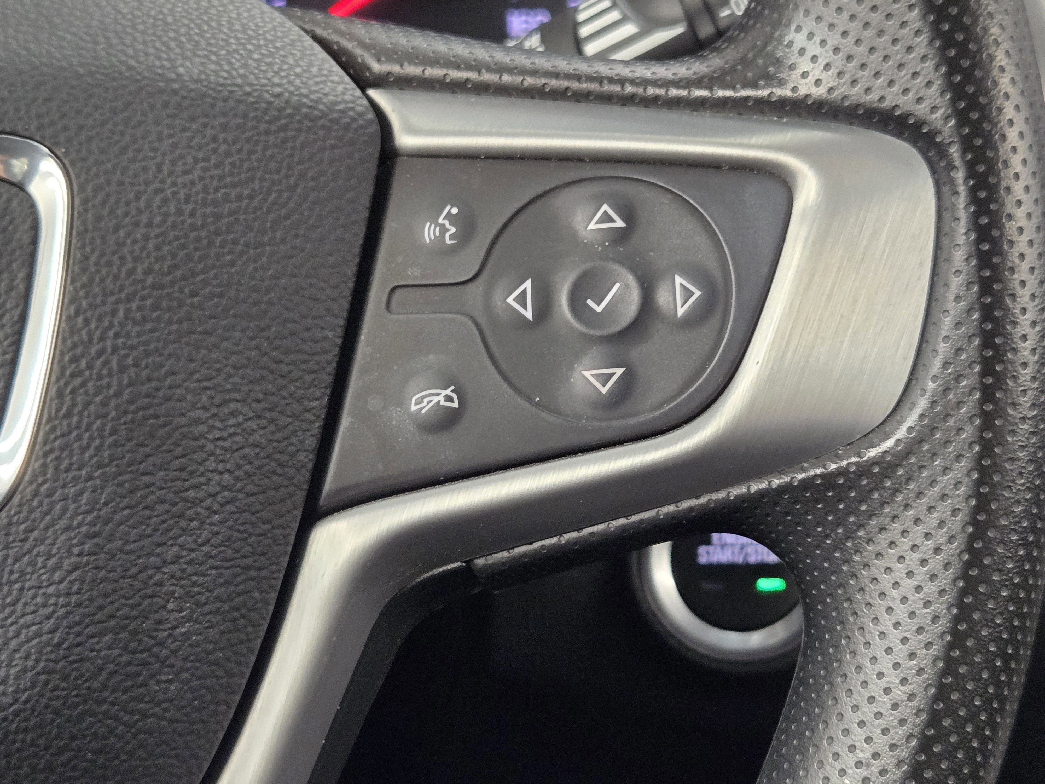 Used 2024 GMC Terrain SLE FWD image 29