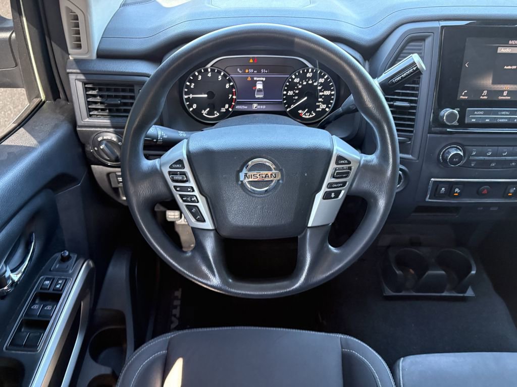 Used 2022 Nissan Titan SV image 17