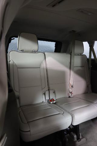 Used 2021 GMC Yukon XL Denali w/ Denali Premium Package AWD/4WD image 12