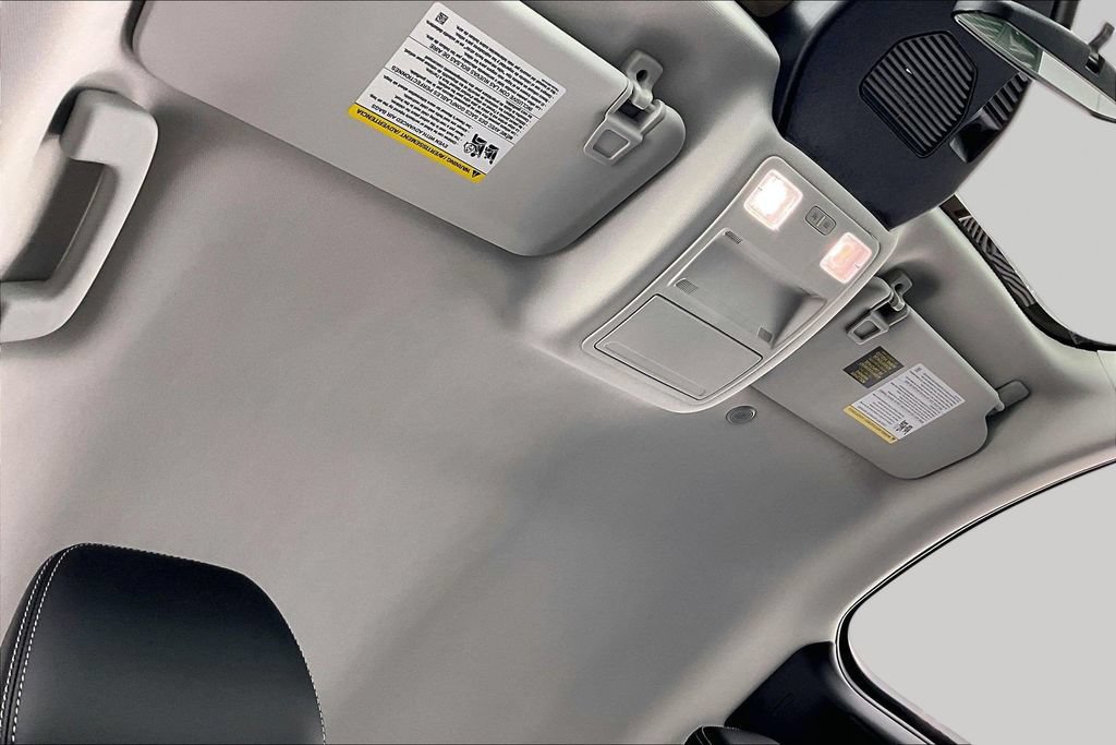 Certified 2025 Ford Escape SE FWD image 22