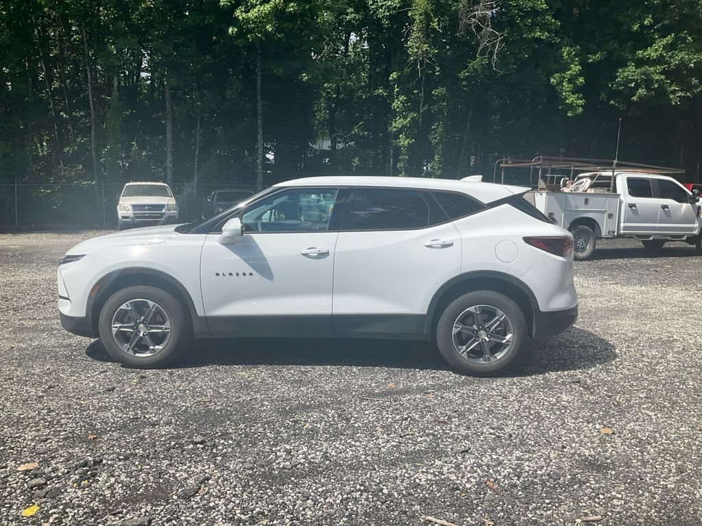 Used 2023 Chevrolet Blazer LT FWD image 8