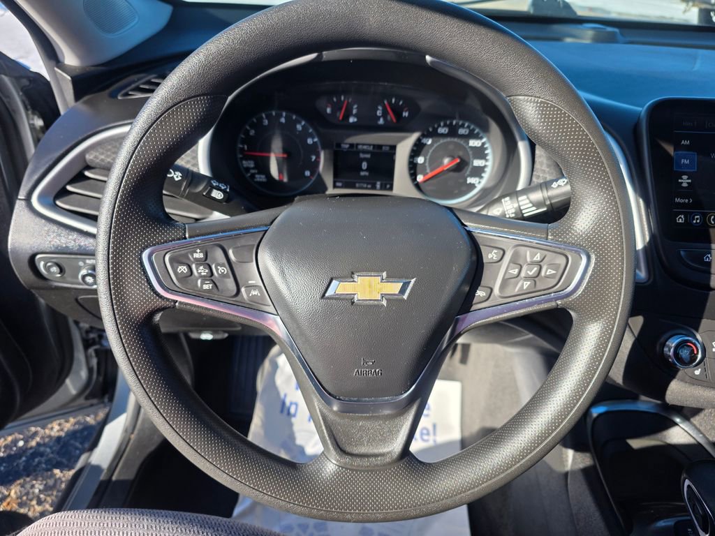 Used 2024 Chevrolet Malibu LT image 32