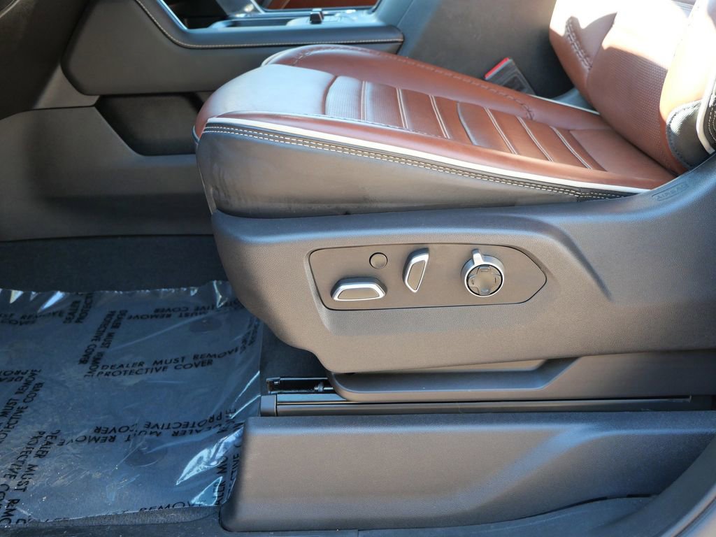 Used 2024 GMC Sierra 2500 Denali Ultimate AWD/4WD image 14