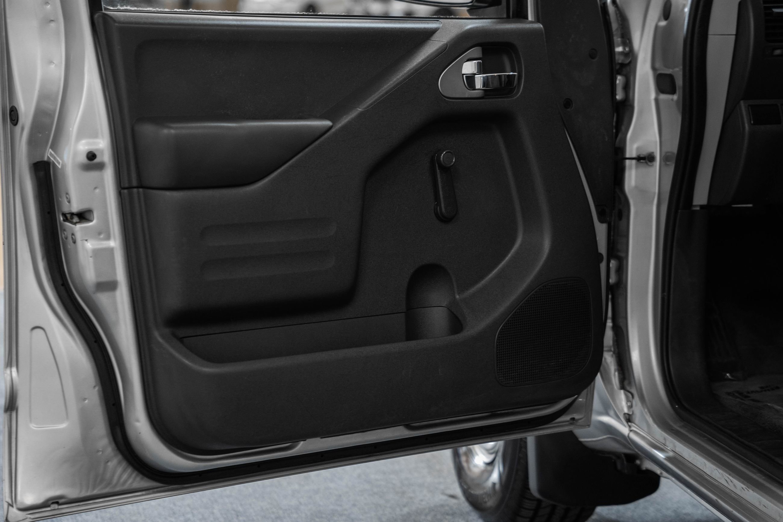 Used 2018 Nissan Frontier S image 32