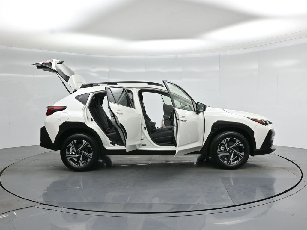Used 2025 Subaru Crosstrek 2.0i Premium w/ Crosstrek Mirror Package AWD/4WD image 34