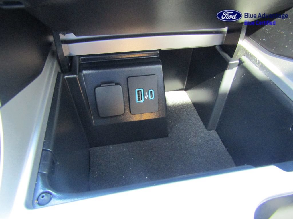 Certified 2024 Ford Explorer XLT w/ Equipment Group 202A AWD/4WD image 39