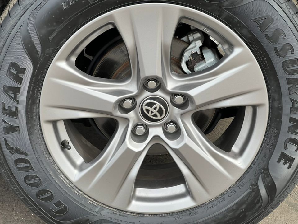 Used 2024 Toyota RAV4 XLE image 11