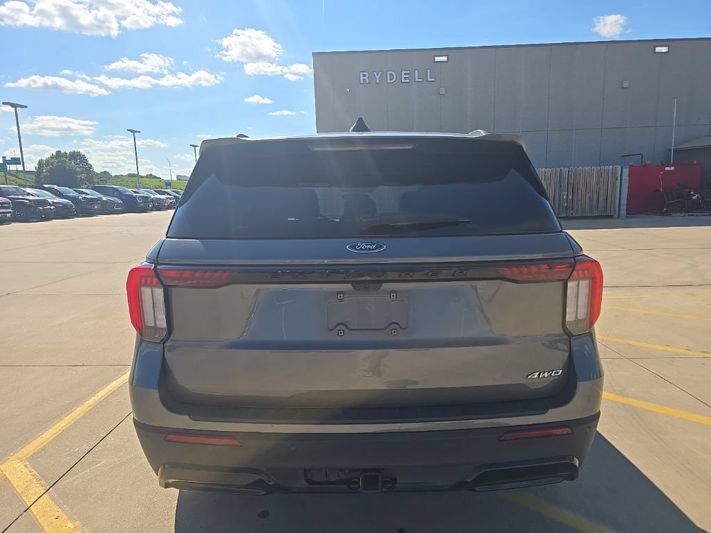 Certified 2025 Ford Explorer ST-Line w/ ST-Line Street Pack AWD/4WD image 6