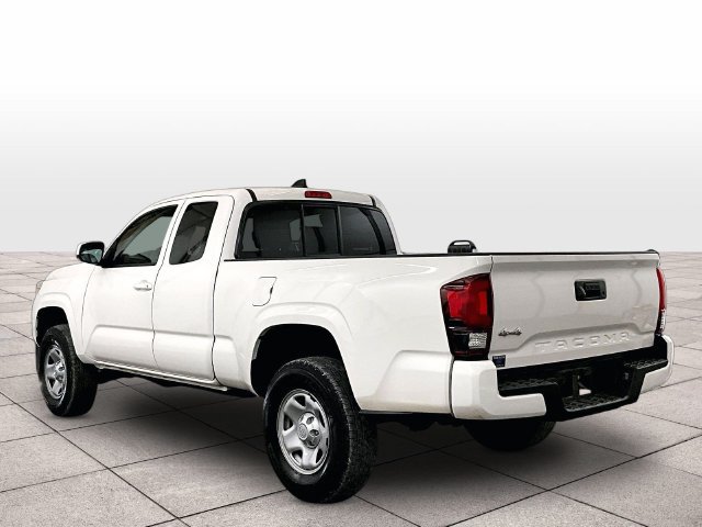 Used 2022 Toyota Tacoma SR w/ SR Convenience Package AWD/4WD image 10