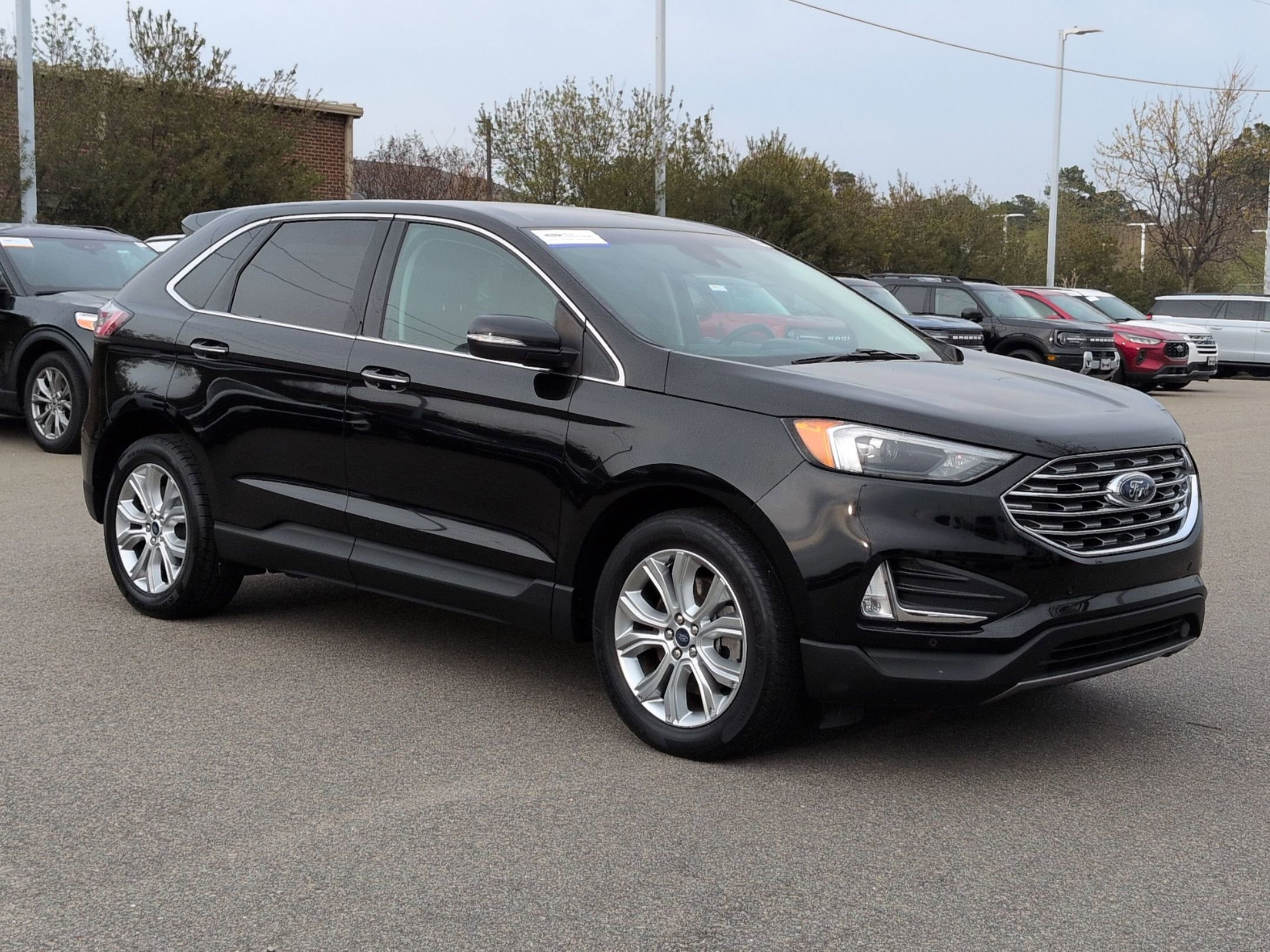 Certified 2022 Ford Edge Titanium image 8