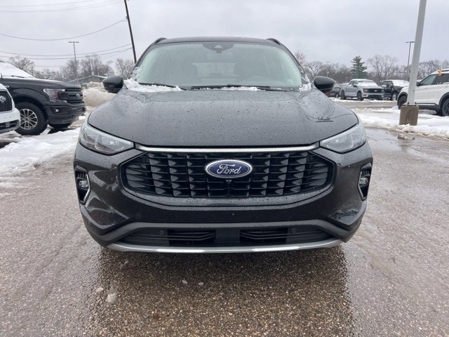 Certified 2023 Ford Escape Platinum w/ Premium Technology Package image 2