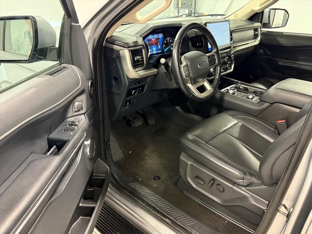 Certified 2023 Ford Expedition Max XLT image 10