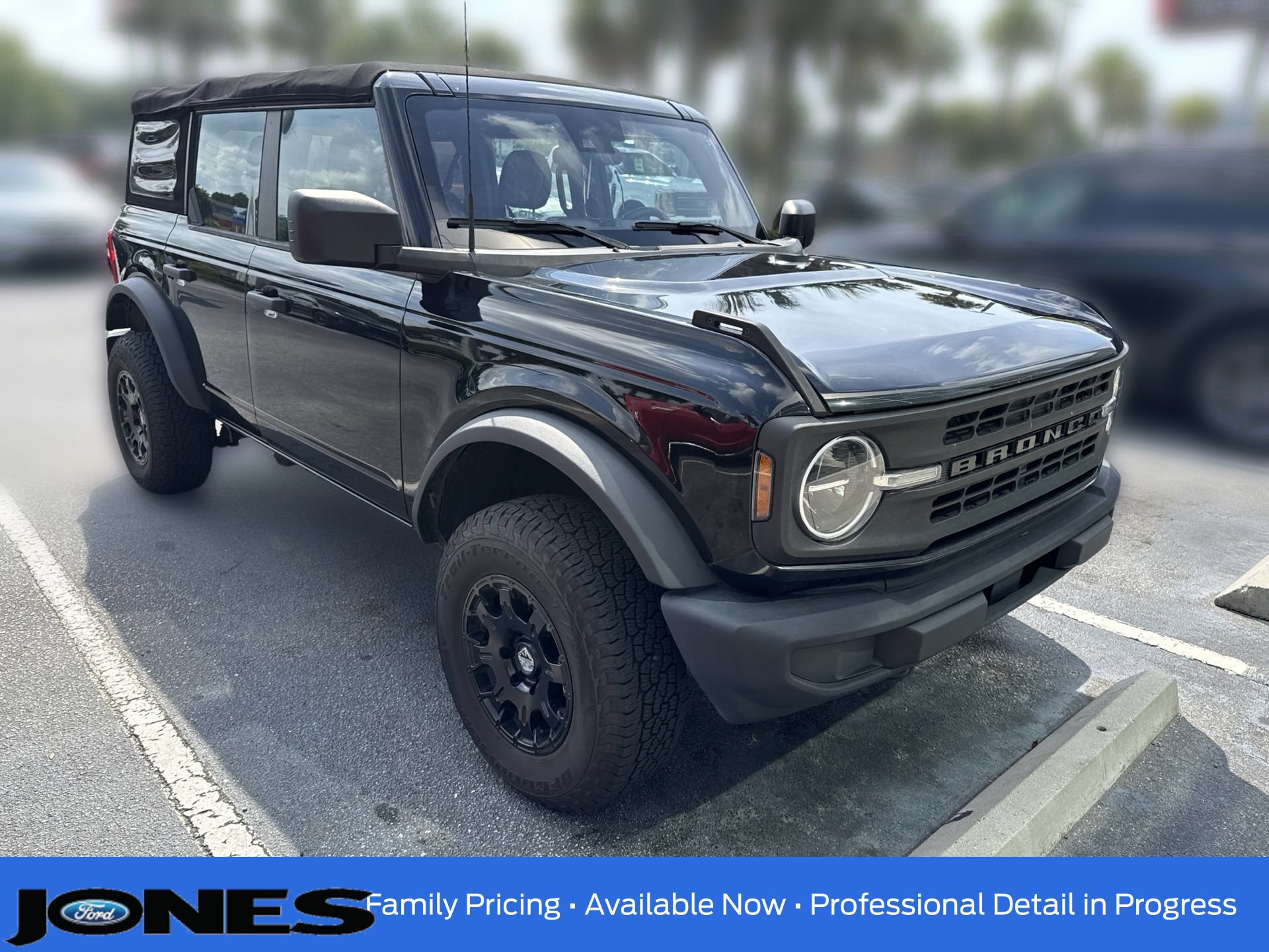 Certified 2022 Ford Bronco 4-Door AWD/4WD image 1