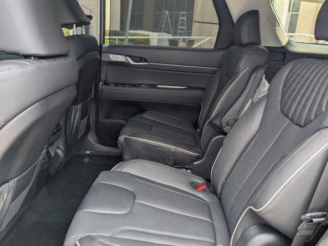 Used 2024 Hyundai Palisade Limited image 17