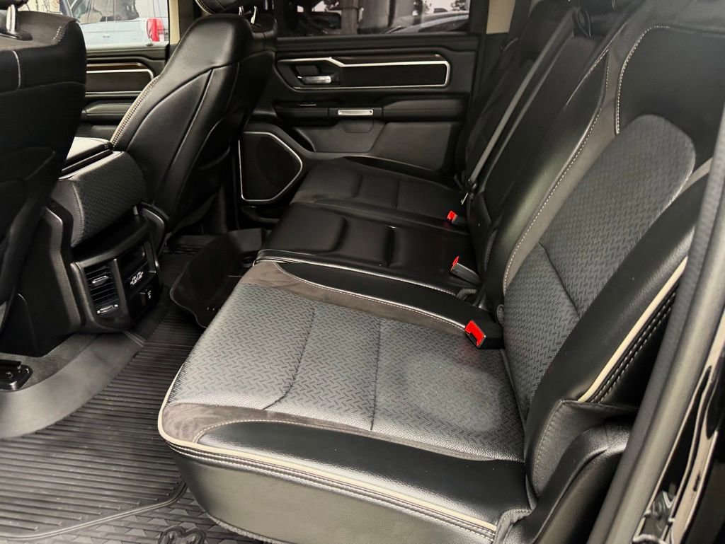Used 2022 RAM 1500 Laramie AWD/4WD image 29