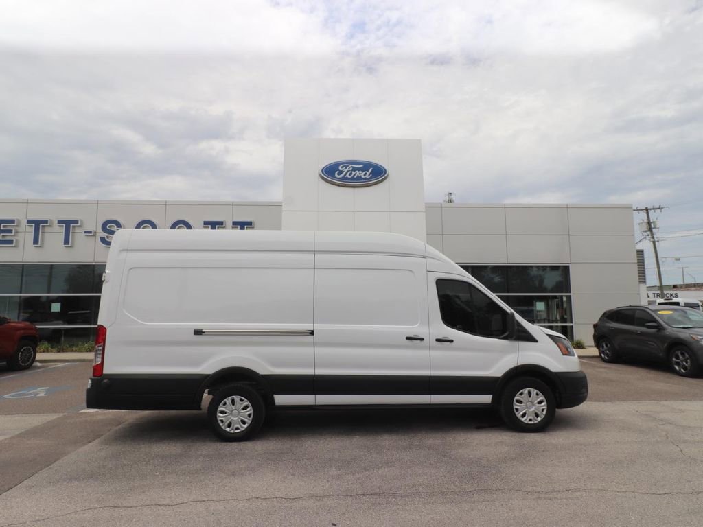 Certified 2023 Ford E-Transit 148 High Roof Extended w/ Interior Upgrade Package RWD image 15