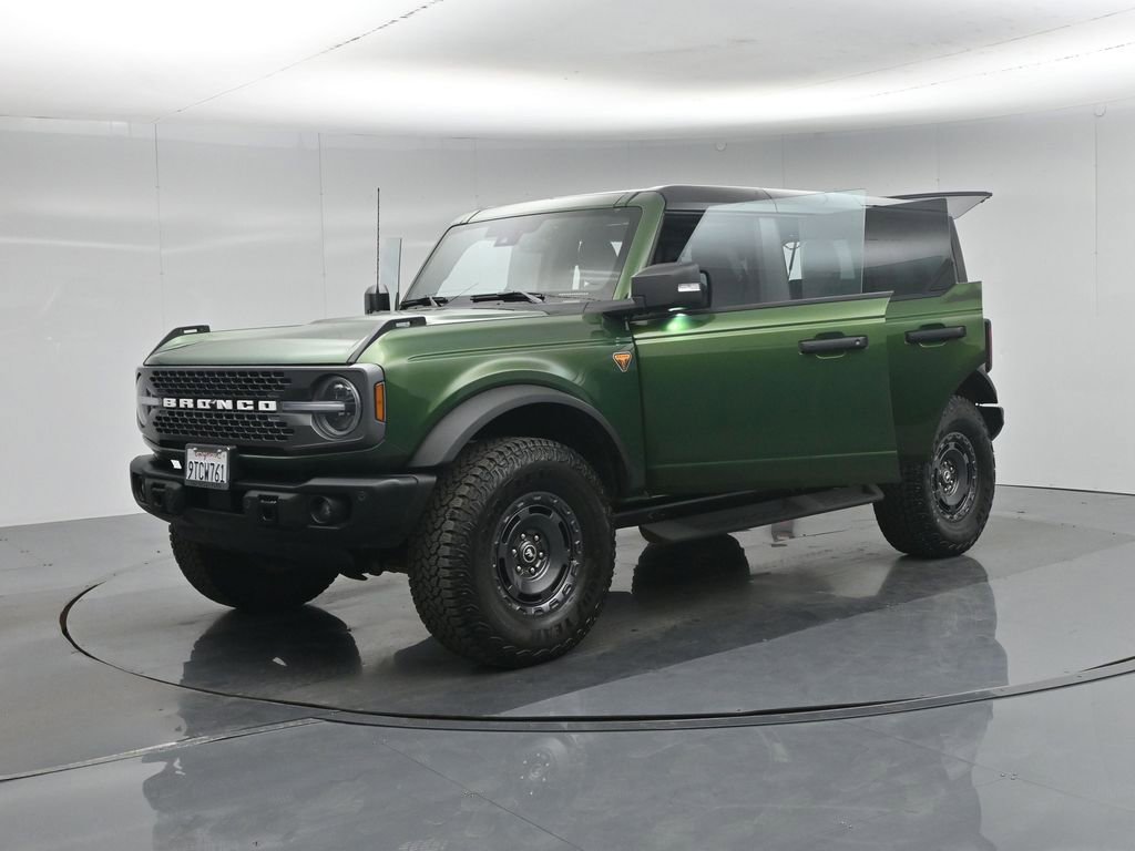 Certified 2025 Ford Bronco Badlands AWD/4WD image 28