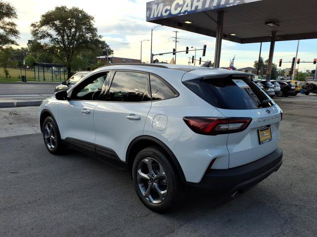 Certified 2025 Ford Escape ST-Line Select AWD/4WD image 5
