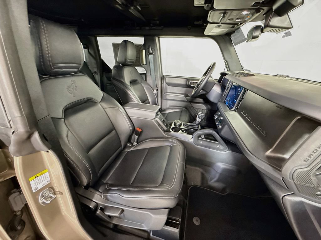 Certified 2025 Ford Bronco Badlands AWD/4WD image 29