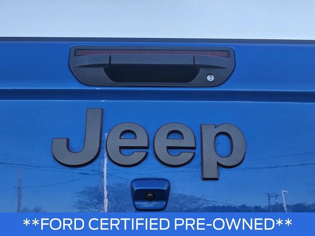 Used 2023 Jeep Gladiator Rubicon w/ Cold Weather Group image 12