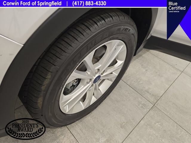 Certified 2019 Ford Escape SEL AWD/4WD image 38