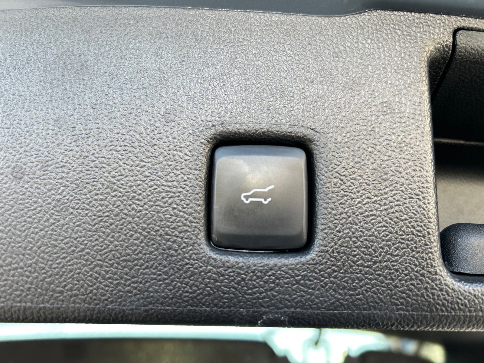 Certified 2025 Ford Escape Platinum image 14