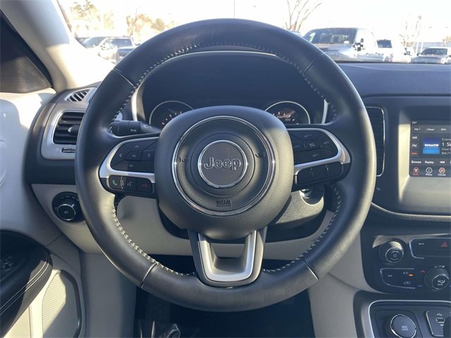 Used 2019 Jeep Compass Latitude image 9