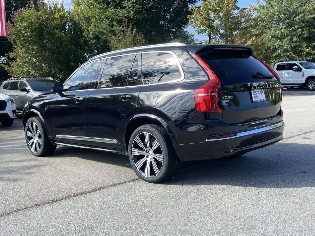 Used 2023 Volvo XC90 B6 Ultimate w/ Lounge Package AWD/4WD image 3