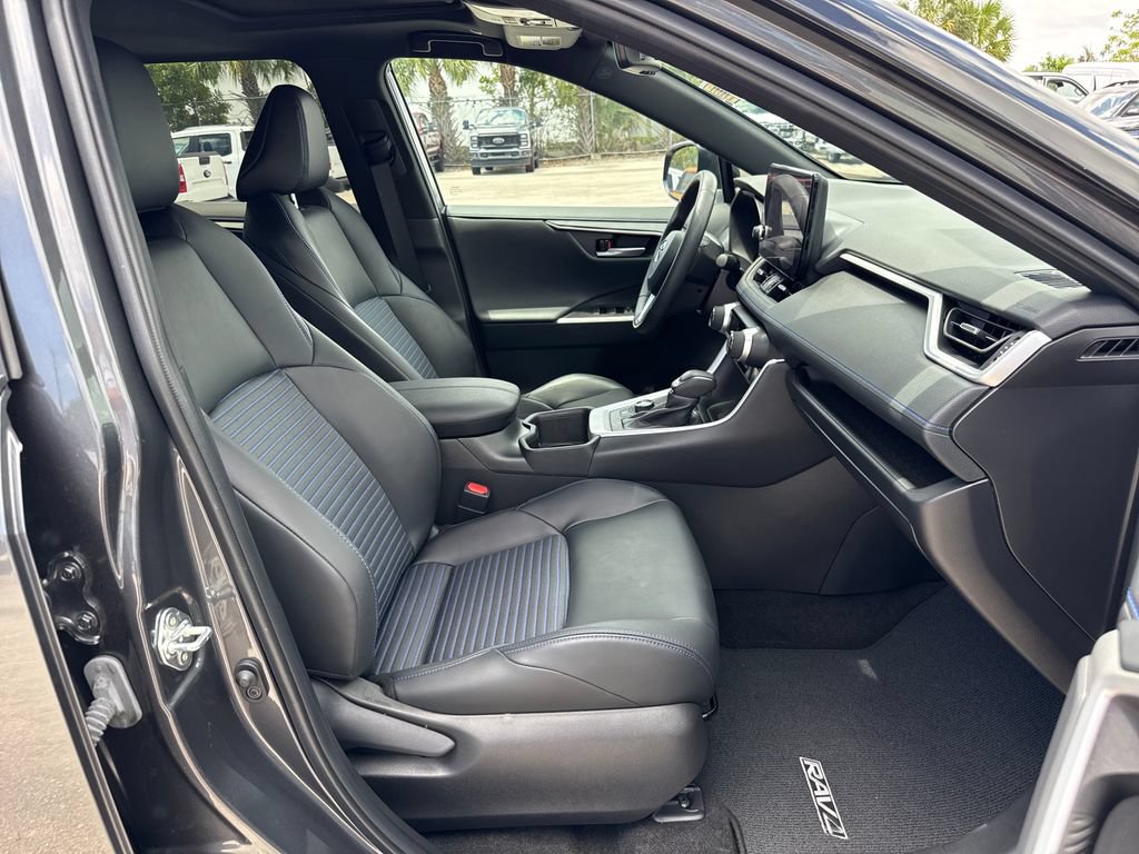 Used 2024 Toyota RAV4 XSE AWD/4WD image 25