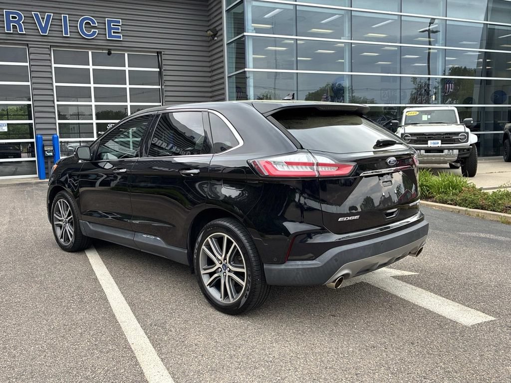Certified 2019 Ford Edge Titanium w/ Equipment Group 301A AWD/4WD image 5