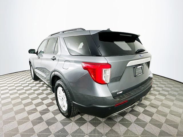 Certified 2022 Ford Explorer XLT w/ Equipment Group 202A image 9