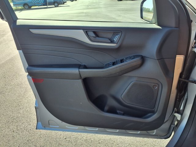 Certified 2023 Ford Escape Active w/ Cold Weather Package FWD image 19