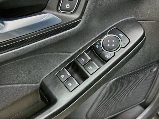 Certified 2025 Ford Escape ST-Line AWD/4WD image 18