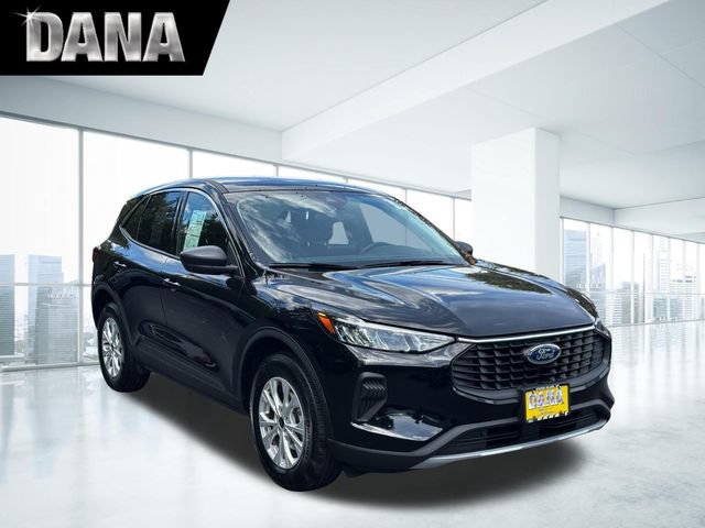 Certified 2023 Ford Escape Active AWD/4WD image 1