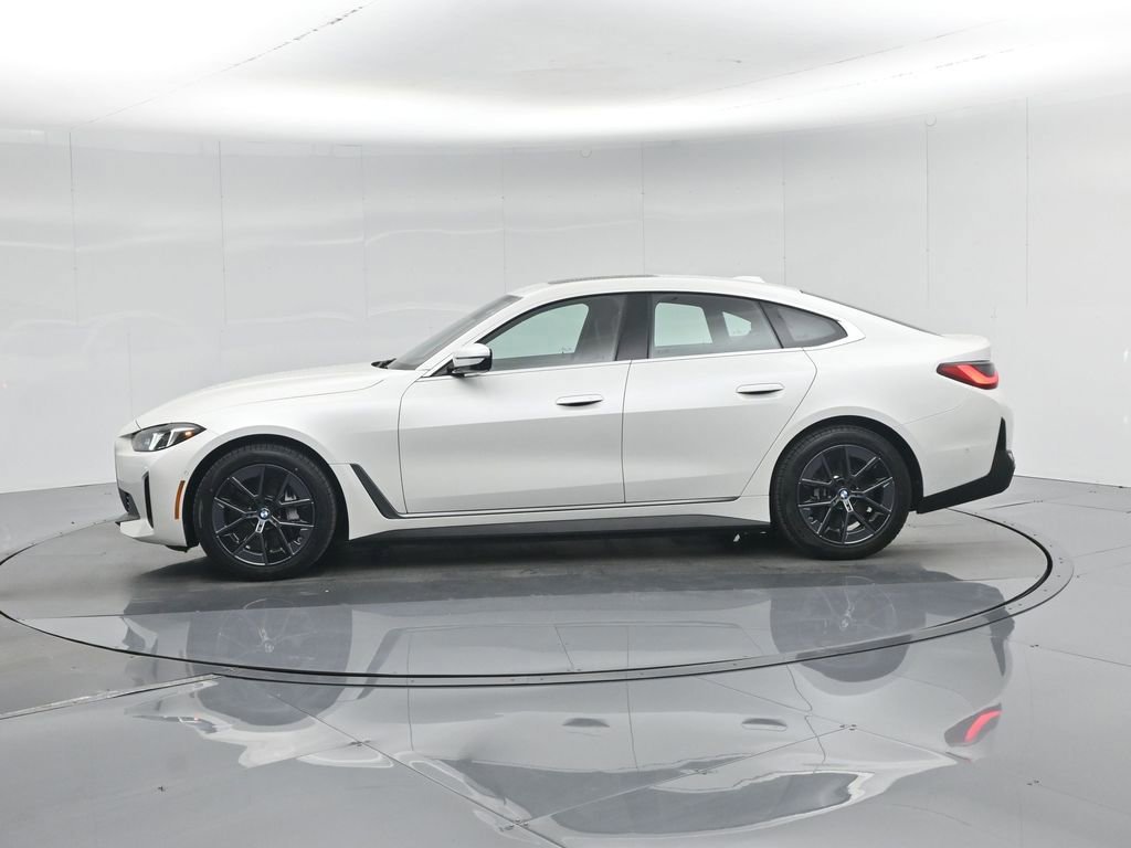 Used 2025 BMW i4 eDrive40 image 22